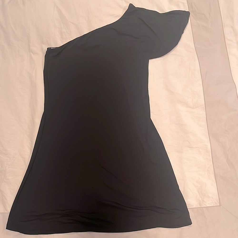Vince Camuto One-Shoulder dress